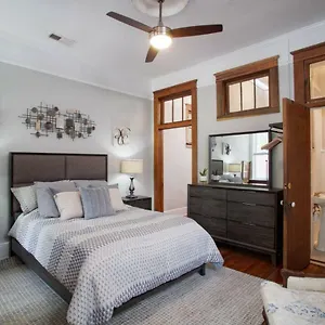 Bed & Breakfast 101 E Waldburg - Cozy Just Off Of Forsyth Park, Savannah
